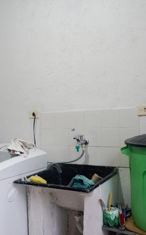 Casa à venda com 425m², 4 quartos e 4 vagasLavanderia