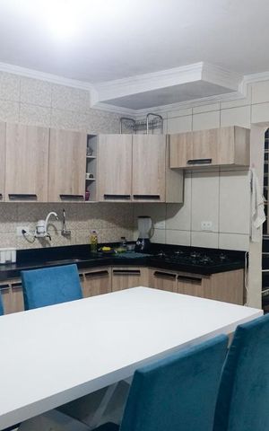 Casa à venda com 425m², 4 quartos e 4 vagasCozinha