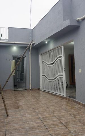 Casa à venda com 425m², 4 quartos e 4 vagasGaragem