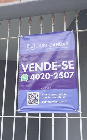 Casa à venda com 425m², 4 quartos e 4 vagasFachada