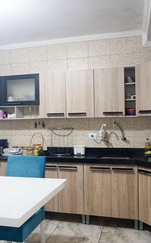 Casa à venda com 425m², 4 quartos e 4 vagasCozinha