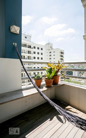 Apartamento para alugar com 74m², 1 quarto e 1 vaga Apartamento para alugar com 74m², 1 quarto e 1 vagaVaranda