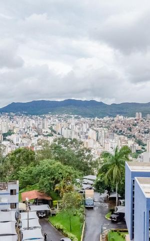 Apartamento à venda com 172m², 4 quartos e 2 vagas