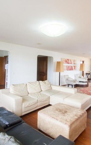 Apartamento para alugar com 328m², 4 quartos e 4 vagasSala
