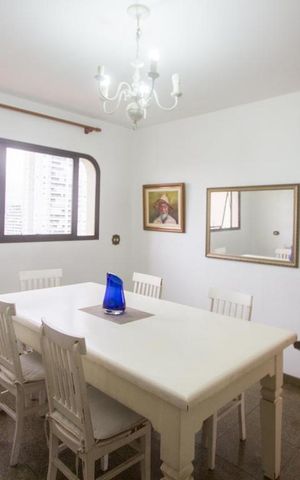 Apartamento para alugar com 328m², 4 quartos e 4 vagasCopa