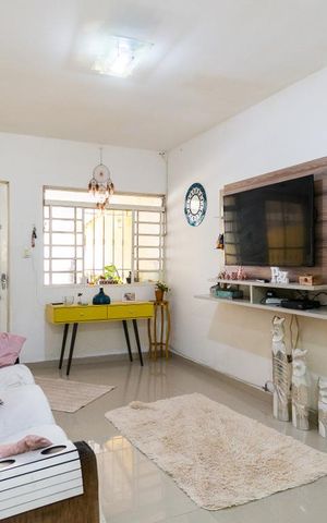 Casa à venda com 101m², 2 quartos e 1 vaga Casa à venda com 101m², 2 quartos e 1 vagaSala