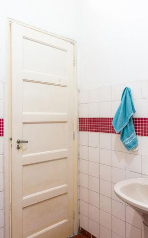 Casa à venda com 101m², 2 quartos e 1 vaga Casa à venda com 101m², 2 quartos e 1 vagaBanheiro