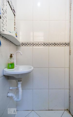 Casa à venda com 101m², 2 quartos e 1 vaga Casa à venda com 101m², 2 quartos e 1 vagaLavabo