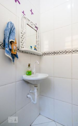 Casa à venda com 101m², 2 quartos e 1 vaga Casa à venda com 101m², 2 quartos e 1 vagaLavabo