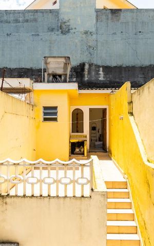 Casa à venda com 101m², 2 quartos e 1 vaga Casa à venda com 101m², 2 quartos e 1 vagaVista do quarto 2
