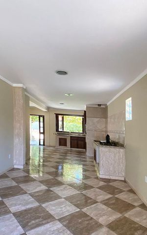 Casa à venda com 239m², 3 quartos e 2 vagasEspaço Gourmet