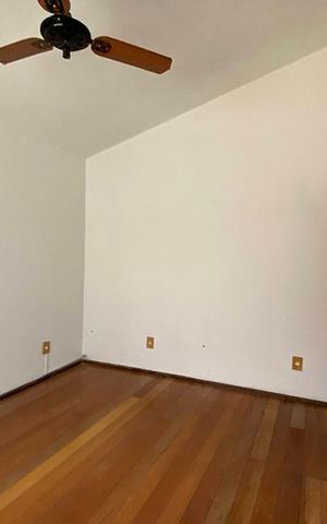Casa à venda com 239m², 3 quartos e 2 vagasQuarto 3