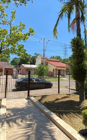Casa à venda com 239m², 3 quartos e 2 vagasPátio Frente