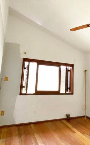 Casa à venda com 239m², 3 quartos e 2 vagasQuarto 3
