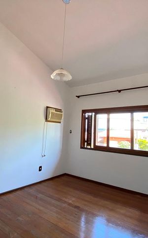 Casa à venda com 239m², 3 quartos e 2 vagasQuarto 2