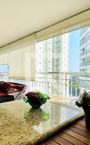 Apartamento à venda com 127m², 3 quartos e 3 vagas Apartamento à venda com 127m², 3 quartos e 3 vagasVaranda Gourmet