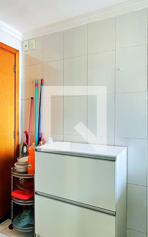 Apartamento à venda com 127m², 3 quartos e 3 vagas Apartamento à venda com 127m², 3 quartos e 3 vagasÁrea de Serviço