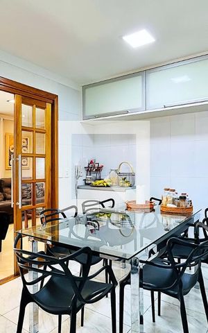 Apartamento à venda com 127m², 3 quartos e 3 vagas Apartamento à venda com 127m², 3 quartos e 3 vagasCozinha