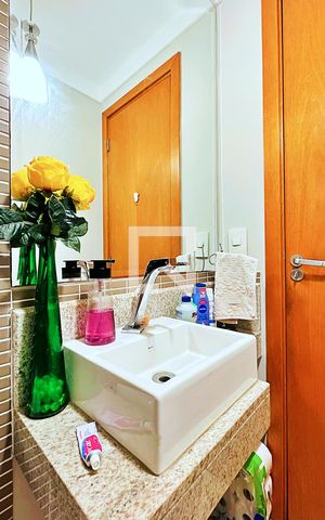 Apartamento à venda com 127m², 3 quartos e 3 vagas Apartamento à venda com 127m², 3 quartos e 3 vagasLavabo