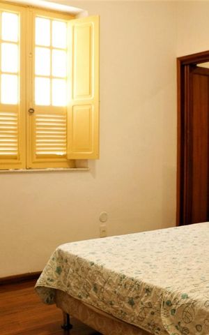 Casa à venda com 240m², 3 quartos e 3 vagasSuíte