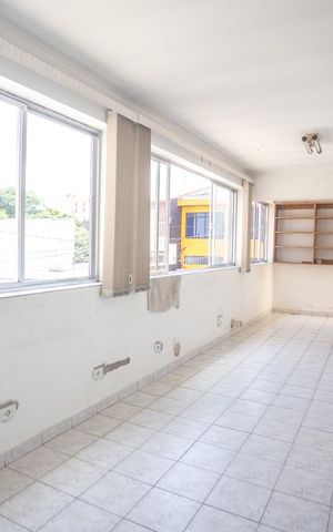 Casa à venda com 398m², 3 quartos e 8 vagas Casa à venda com 398m², 3 quartos e 8 vagasÁrea de serviço