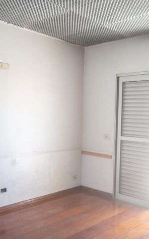 Casa à venda com 398m², 3 quartos e 8 vagas Casa à venda com 398m², 3 quartos e 8 vagasQuarto 1