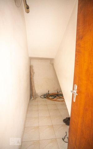 Casa à venda com 398m², 3 quartos e 8 vagas Casa à venda com 398m², 3 quartos e 8 vagasDispensa