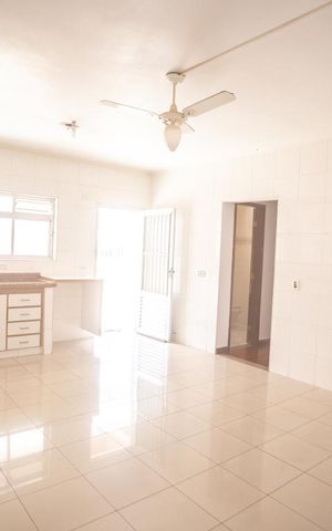 Casa à venda com 398m², 3 quartos e 8 vagas Casa à venda com 398m², 3 quartos e 8 vagasCozinha