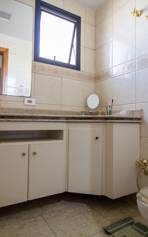 Apartamento à venda com 127m², 3 quartos e 3 vagasBanheiro