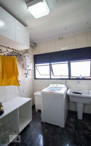 Apartamento à venda com 127m², 3 quartos e 3 vagasÁrea de Serviço
