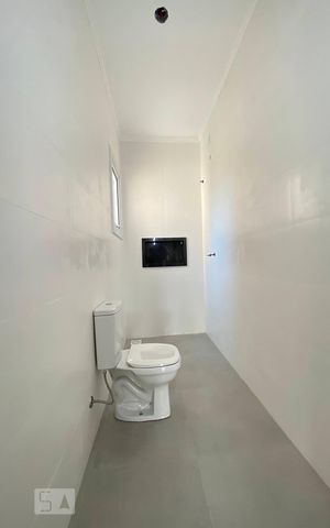 Casa de condomínio à venda com 108m², 3 quartos e 2 vagasBanheiro 2