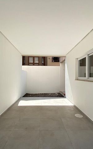 Casa de condomínio à venda com 108m², 3 quartos e 2 vagasGaragem