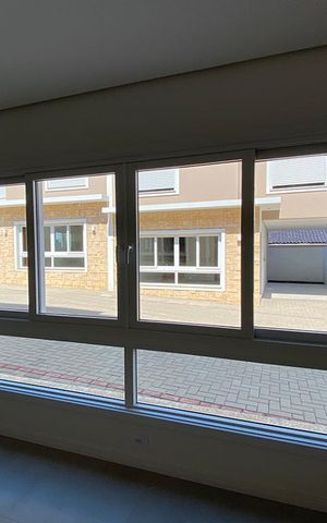 Casa de condomínio à venda com 108m², 3 quartos e 2 vagasJanela da Sala