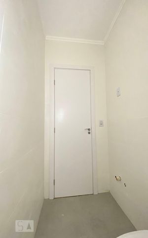 Casa de condomínio à venda com 108m², 3 quartos e 2 vagasBanheiro da Suíte