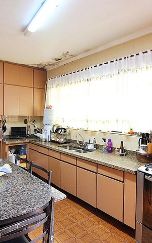 Casa à venda com 181m², 2 quartos e 4 vagasCozinha