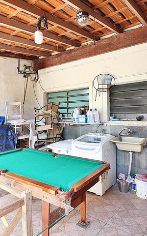 Casa à venda com 181m², 2 quartos e 4 vagasLavanderia