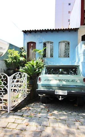 Casa à venda com 181m², 2 quartos e 4 vagasFachada