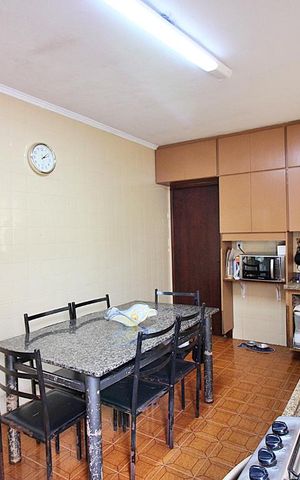 Casa à venda com 181m², 2 quartos e 4 vagasCozinha