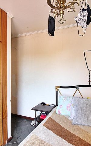 Casa à venda com 181m², 2 quartos e 4 vagasQuarto 1 - Suíte