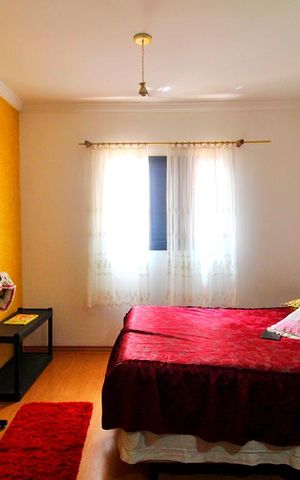 Casa à venda com 162m², 3 quartos e 4 vagasSuíte 1
