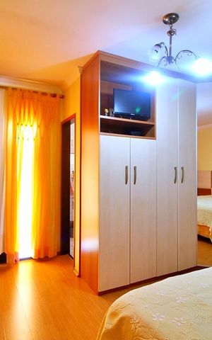 Casa à venda com 162m², 3 quartos e 4 vagasSuíte 3