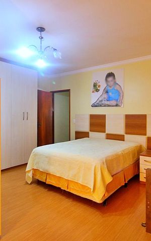 Casa à venda com 162m², 3 quartos e 4 vagasSuíte 3