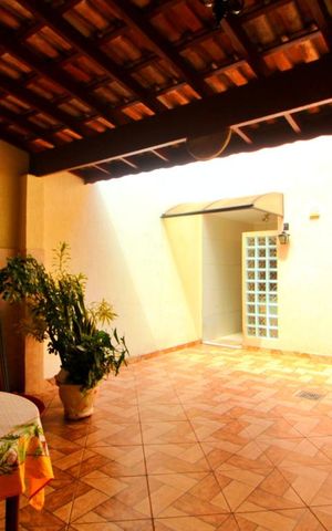 Casa à venda com 162m², 3 quartos e 4 vagasÁrea Externa