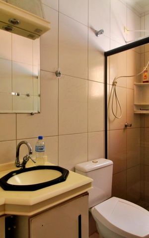 Casa à venda com 162m², 3 quartos e 4 vagasBanheiro da Suíte 1