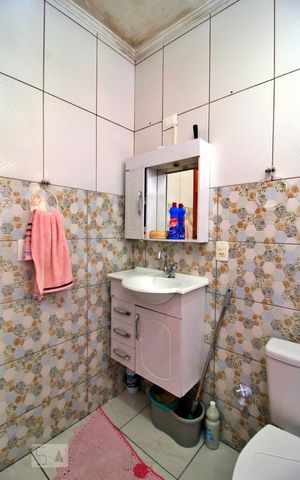 Casa à venda com 162m², 3 quartos e 4 vagasBanheiro da Suíte 3