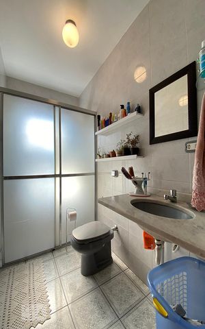 Casa à venda com 75m², 2 quartos e 2 vagasBanheiro 2