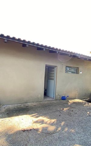 Casa à venda com 75m², 2 quartos e 2 vagasÁrea Externa