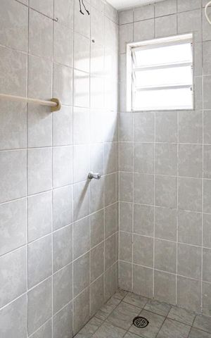 Casa para alugar com 30m², 1 quarto e sem vaga Casa para alugar com 30m², 1 quarto e sem vagaBanheiro