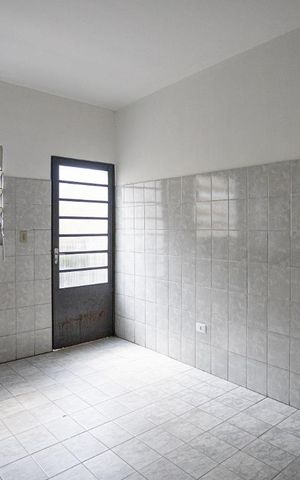 Casa para alugar com 30m², 1 quarto e sem vaga Casa para alugar com 30m², 1 quarto e sem vagaBanheiro