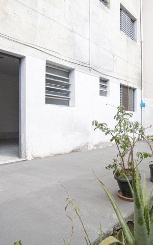 Casa para alugar com 30m², 1 quarto e sem vaga Casa para alugar com 30m², 1 quarto e sem vagaÁrea de Serviço